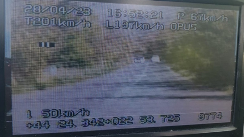 Un sofer a fost prins cu peste 200 km pe ora pe un drum national din Mehedinti Imagine
