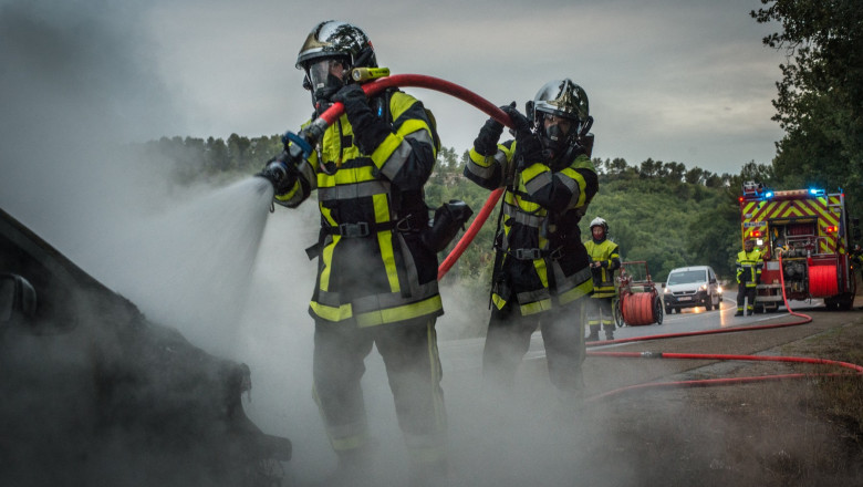 Un sofer roman de TIR a fost implicat intr-un accident violent in Franta. Patru morti si doua vehicule complet distruse Imagine