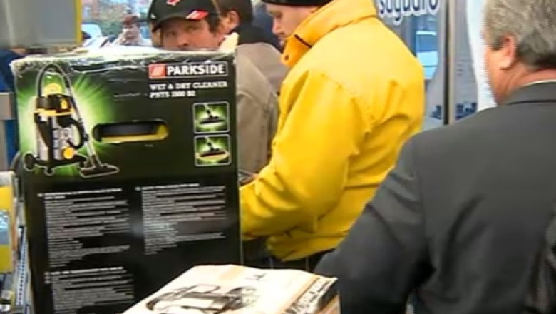 Un supermarket din Iasi a fost amendat cu 15.000 de lei, pentru ca nu a asigurat un stoc suficient de marfa la inaugurare Imagine