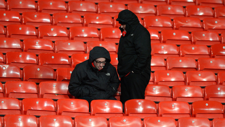 Un suporter al lui Manchester United a sunat la numarul de urgenta 999 si a cerut sa discute cu Alex Ferguson Imagine