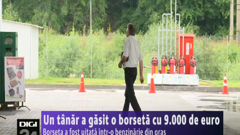 Un tanar a gasit aproape 9.000 de euro intr-o borseta Imagine