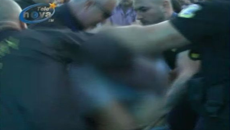 Un tanar batut crunt de agentii de paza la un concert din Timisoara si-a cerut scuze ca a provocat incidentul Imagine