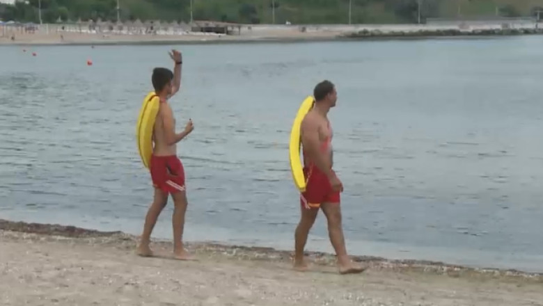 Un tanar de 22 de ani a murit inecat la Vama Veche. Alte patru persoane au fost salvate in ultima clipa Imagine