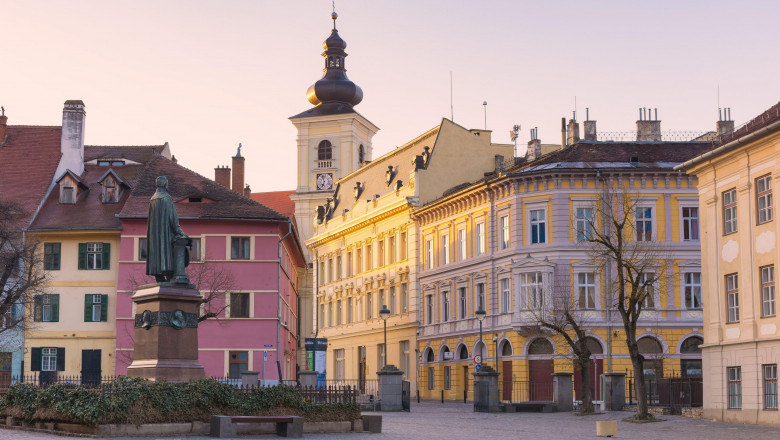 Un tanar de 23 de ani a fost omorat in plina strada, la Sibiu. Criminalul a fost gasit de politisti si este retinut Imagine