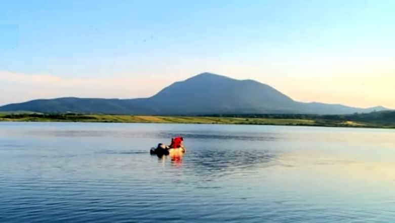 Un tanar de 27 de ani a murit inecat in lacul Dumbravita. Inotul este interzis in lacul brasovean Imagine