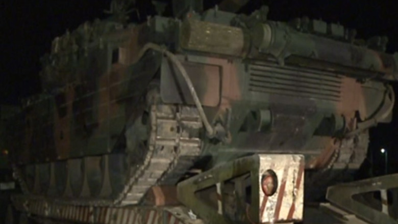 Un tanc al MapN, implicat intr-un accident pe Austrada Soarelui Imagine