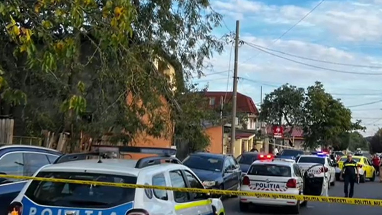 Un taximetrist beat a provocat trei accidente in Bucuresti. O femeie a fost ranita si mai multe masini avariate Imagine