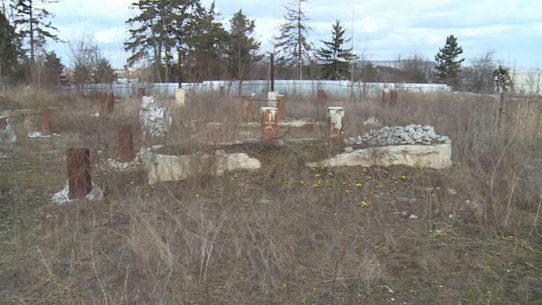 Un teren al Consiliului Judetean Cluj, "prizonier" al recuperatorilor Imagine