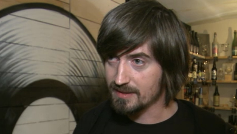 Un timisorean a renuntat la functia de manager ca sa vanda discuri de vinil Imagine