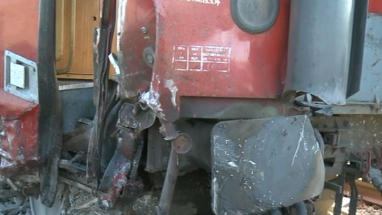 Un tren cu pasageri a deraiat in apropiere de Baile Herculane Imagine