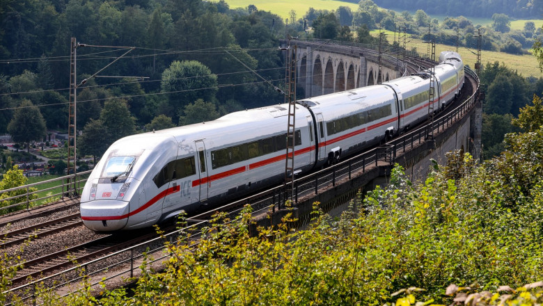 Un tren de mare viteza va lega Berlinul de Paris. Distanta va fi parcursa in opt ore Imagine