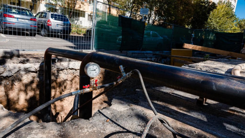 Un tronson renovat din reteaua de termoficare va reintra in functiune in Bucuresti Imagine
