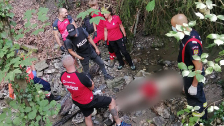 Un turist dat disparut in Sinaia a fost gasit mort intr-o rapa Imagine