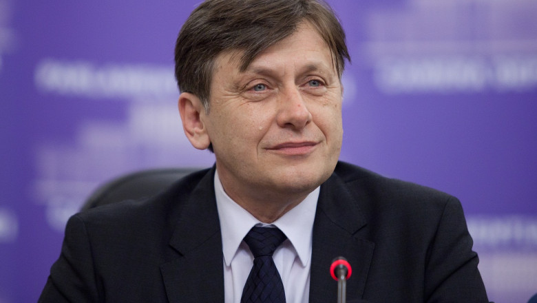 Un vicepresedinte PNL cere congres extraordinar al USL pentru confirmarea candidaturii lui Crin Antonescu la prezidentiale Imagine