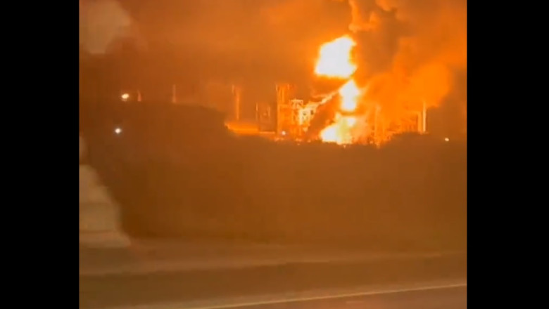 Una dintre cele mai mari rafinarii de petrol din Rusia a fost atacata de drone. Evacuare in curs de desfasurare Imagine