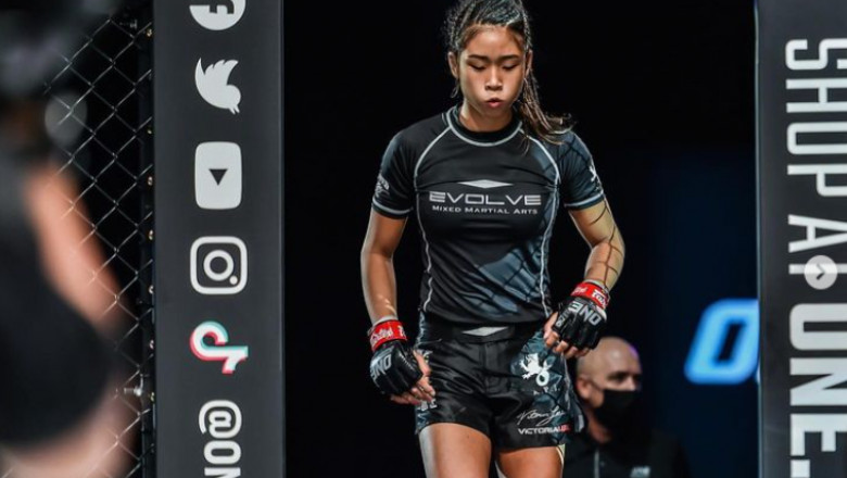 Una dintre cele mai talentate luptatoare de MMA a murit la 18 ani Imagine