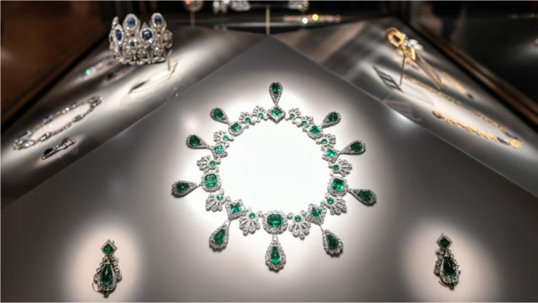 Unde ar putea ajunge bijuteriile furate de la Luvru. Reteaua ascunsa de miliarde de dolari a hotilor de aur si pietre pretioase Imagine