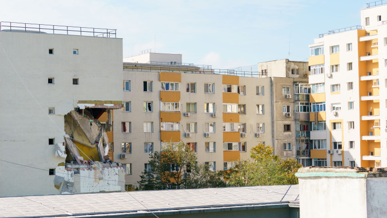 Unde pot face bucurestenii donatii de haine, jucarii, alimente ca sa ajute persoanele afectate de explozia din Rahova Imagine