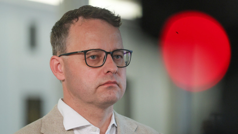 Ungaria sfideaza Polonia si acorda azil unui politician acuzat de deturnare de fonduri. Reactia Varsoviei Imagine