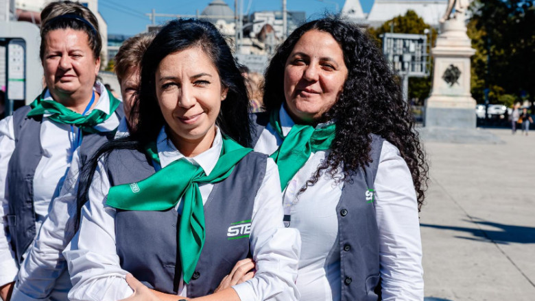 Uniforme noi pentru controlorii STB. Bujduveanu, primarul interimar al Capitalei: „De ce? Pentru ca meritati un transport civilizat” Imagine