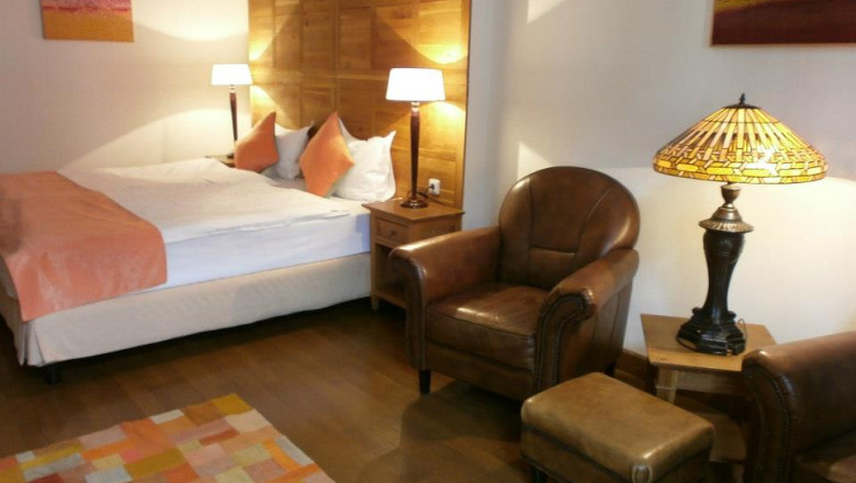 Unitatile turistice din Capitala platesc in 2014 taxa hoteliera de 1% din tarifele de cazare Imagine