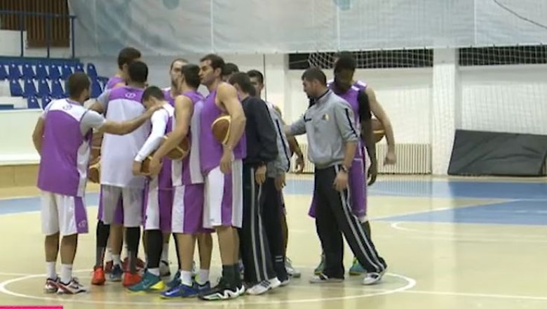 Universitatea Cluj - BC Timisoara, derby pentru play-off Imagine