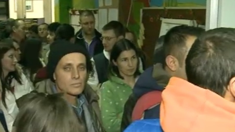 Unu din zece romani a votat pe liste suplimentare Imagine