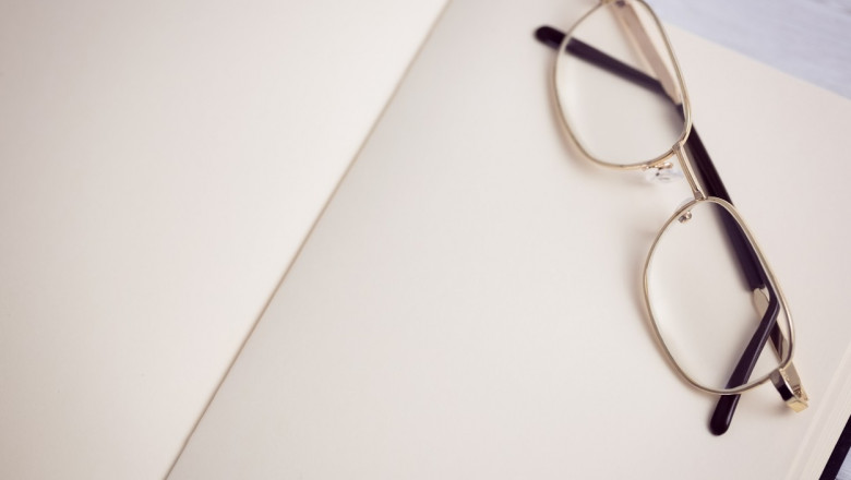 Unui detinut din Japonia i s-a interzis sa poarte ochelari pentru ca ii dadeau „un aer amenintator" care putea „declansa batai” Imagine