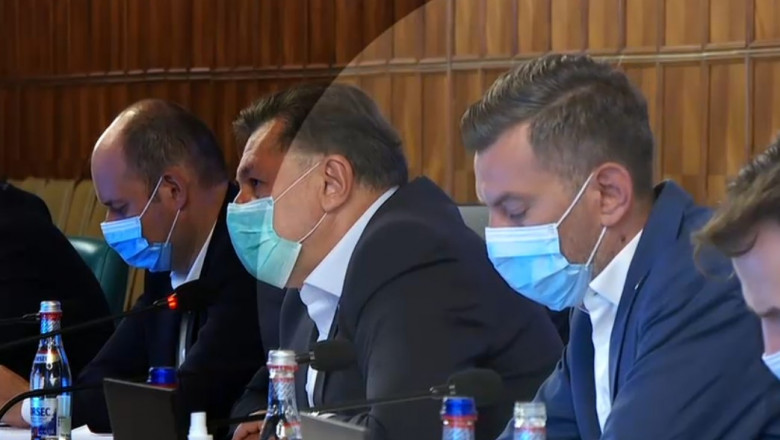 Unui secretar de stat i s-a facut rau la Guvern, fiind testat pozitiv pentru COVID. Ministrul Sanatatii i-a acordat primul ajutor Imagine