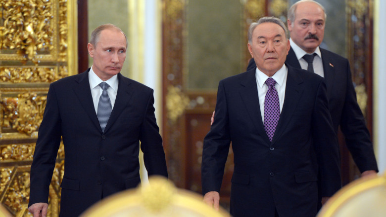 Unul din visele lui Vladimir Putin s-a implinit azi: Rusia, Belarus si Kazahstan au semnat pentru infiintarea Uniunii Economice Eurasiatice Imagine