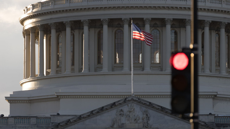 Unul dintre atacatorii de la Capitoliu a fost prins in timp ce conducea o furgoneta plina cu arme in apropierea casei lui Obama Imagine