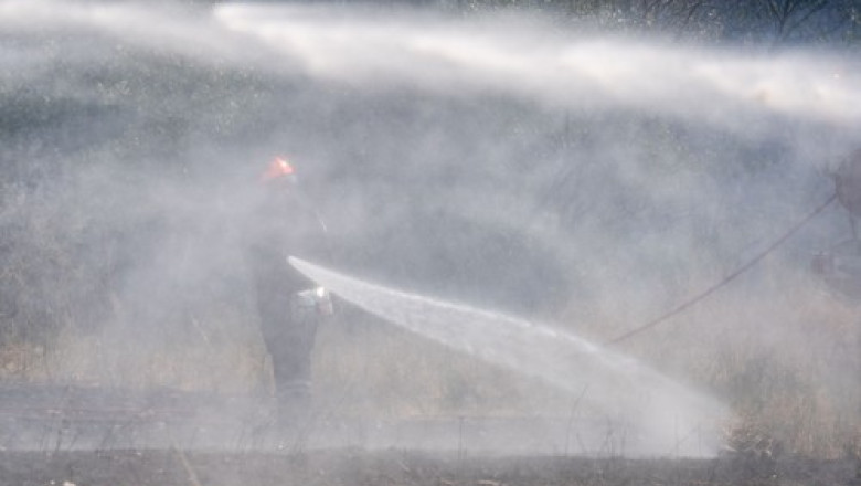 Uriasul incendiu de vegetatie din Franta este sub control. 16.000 de hectare de padure au fost distruse Imagine