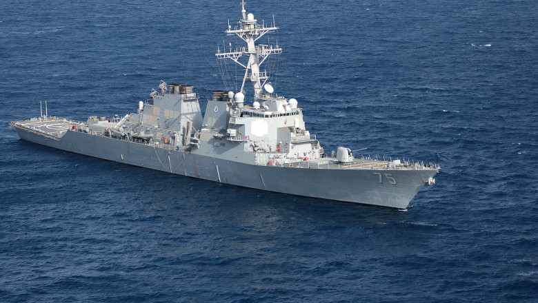 USS Donald Cook din nou in Marea Neagra Imagine