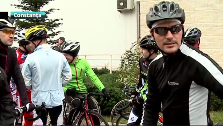 Vacante de aventura. Peste 60 de persoane au pedalat pe o vreme mohorata Imagine