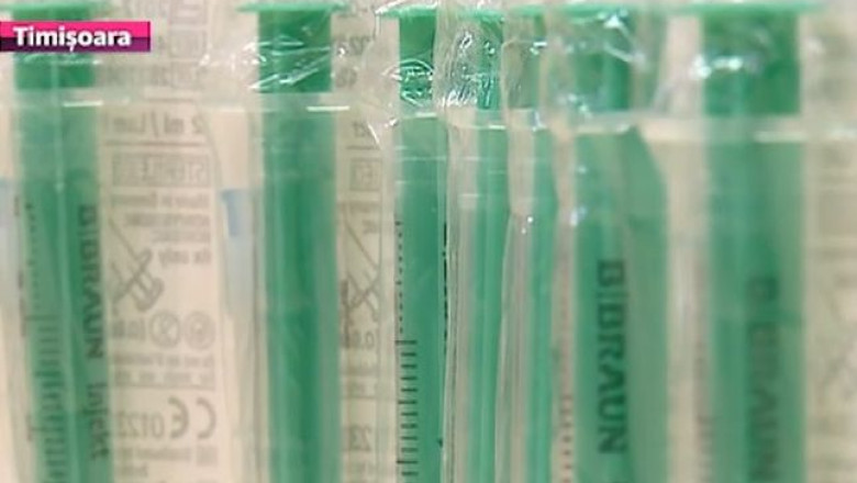 Vaccinul impotriva TBC va ajunge in maternitati. 10.000 de doze de vaccin vor fi distribuite maternitatilor din judet Imagine