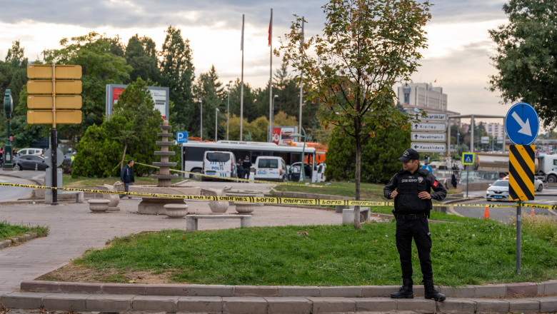 Val de arestari in Turcia dupa atentatul PKK de la Ankara Imagine