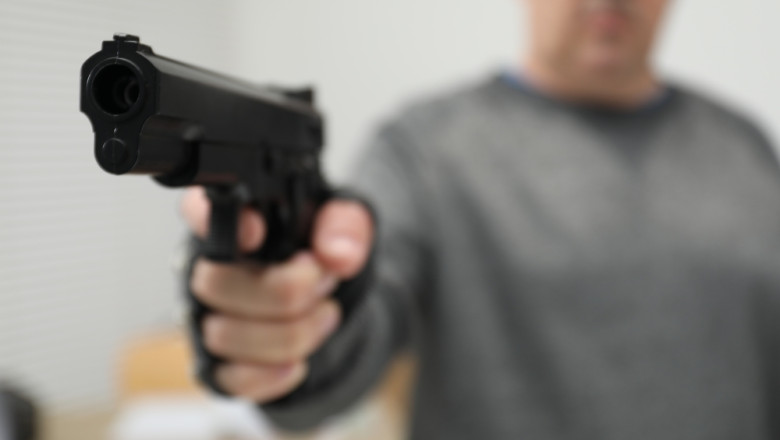 Valabilitatea permisului de arma va fi prelungita pentru o perioada de cinci ani. Care sunt conditiile Imagine