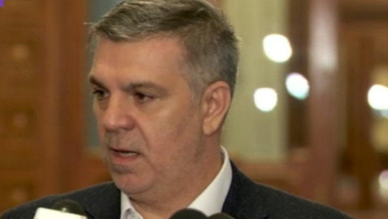 Valeriu Zgonea: Gestul lui V. Hrebenciuc este unul normal. Ce fac ceilalti colegi deputati nu pot sa va spun Imagine