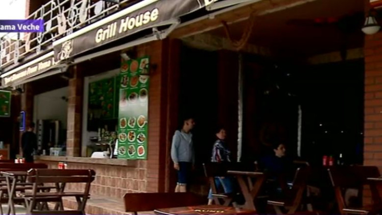 „VAMAIA”. Mancarea de tip fast food este mai scumpa in Vama Veche decat in Mamaia Imagine