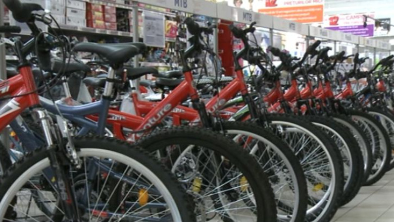 Vanzarile articolelor sportive se tripleaza vara Imagine