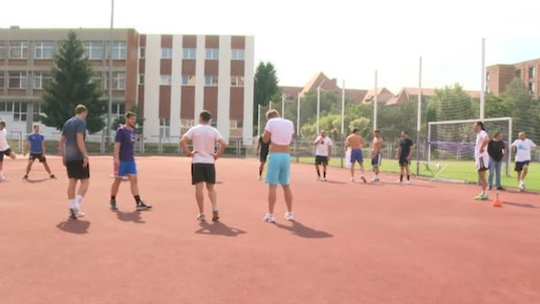 Vara revenirilor, la CH Politehnica Timisoara Imagine