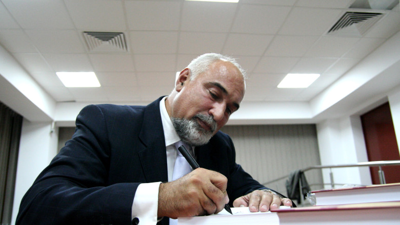 Varujan Vosganian: Cererea de urmarire penala nu are temei legal si ar trebui respinsa Imagine