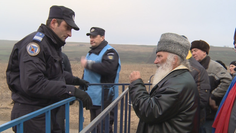 VASLUI. O saptamana de greva foamei la Pungesti, protest fata de explorarea gazelor de sist Imagine