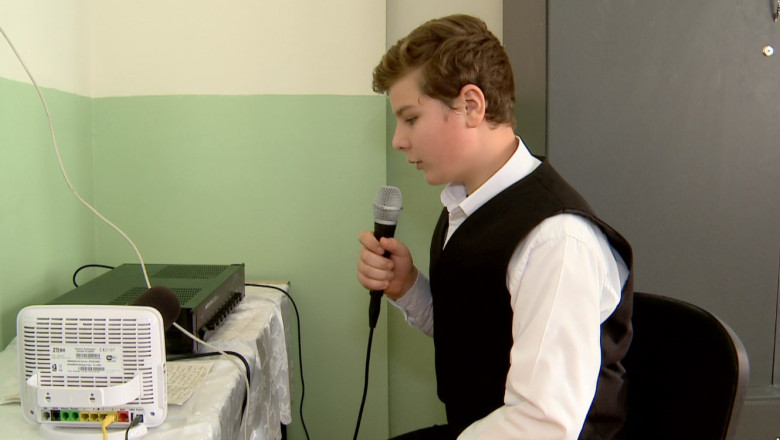 VASLUI. Radio la sat. 15 copii au infiintat un radio pentru a anunta noutatile din localitate Imagine