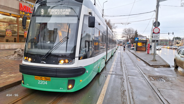 Vatmanii in Iasi vor fi testati cu aparatul alcooltest fix inainte sa iasa pe traseu. Si soferilor CTP Iasi li se va masura alcoolemia Imagine