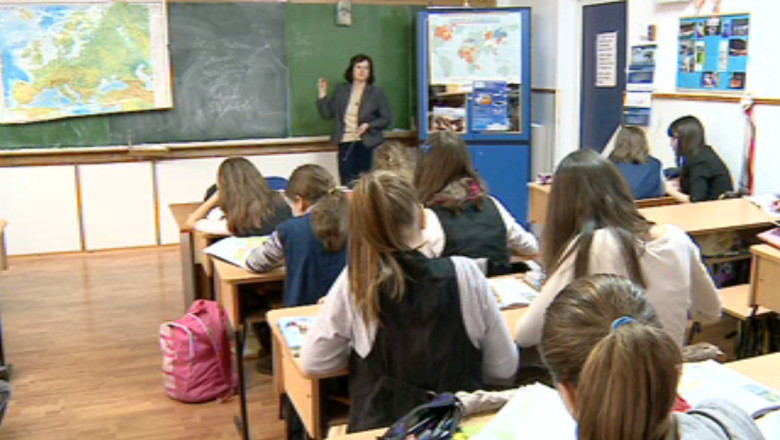 Vezi ce note au obtinut dascalii din Iasi la examenul de definitivat Imagine