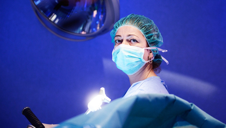 Viata obisnuita a unui pacient cu obezitate, complet diferita de a unei persoane normoponderale. Cum ii ajuta o interventie bariatrica? Imagine