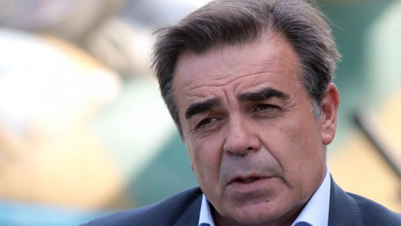 Vicepresedintele CE, Margaritis Schinas se apara in scandalul de coruptie: Am primit in Qatar doar o minge, ciocolata si suveniruri Imagine