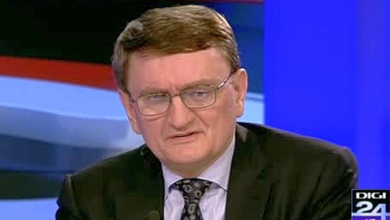 Victor Ciorbea, audiat la Parchetul General intr-un dosar de fals si uzurpare de calitati oficiale Imagine