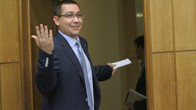 Victor Ponta, catre ministri: Nu va speriati de cei care va acuza tineretea, este singurul defect care trece Imagine